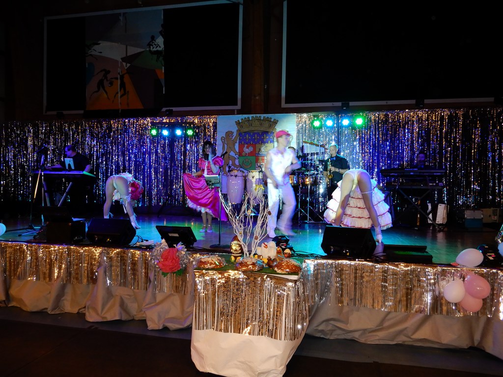 FRENCH CANCAN